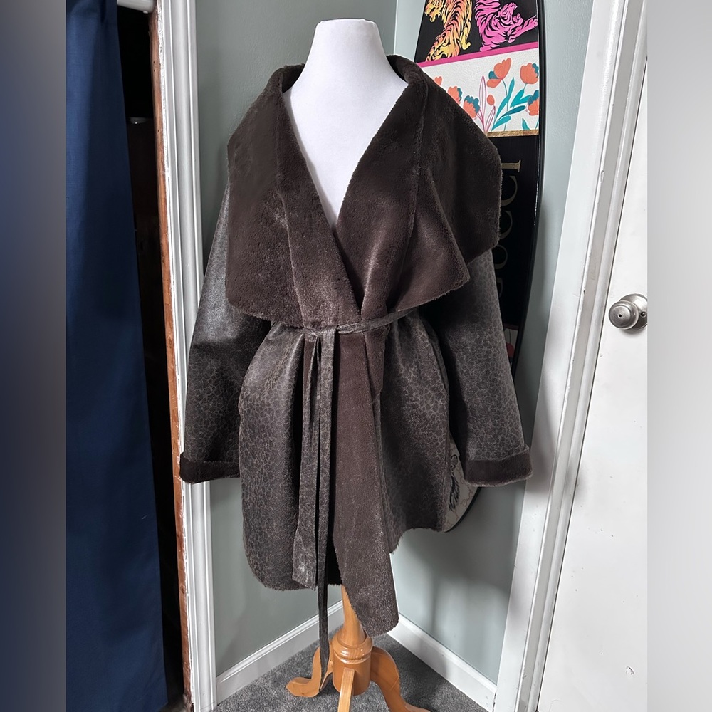 Chi by Falchi Faux Leather Fur Belted Shawl Wrap Jacket Cheetah Animal Print 2X